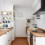 Puerto Chico 6 *